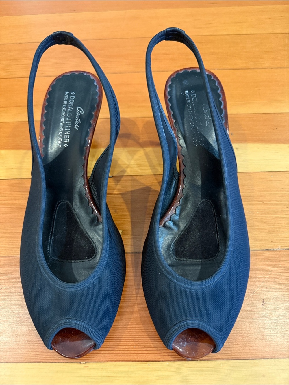 Donald J Pliner couture black peep-toe slingback wedges - Picture 2 of 6